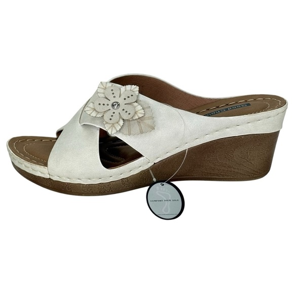 Good Choice Selly Cream Womens Wedge Sandals Size 7.5M - Picture 3 of 13